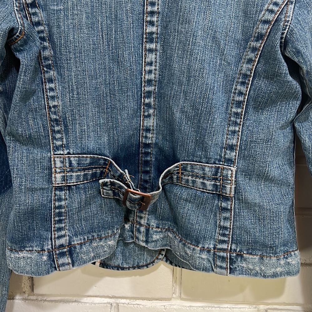 True Religion Distressed Blue Jean Jacket Raw Hem Collar, Pockets, & Cuffs Small - Picture 9 of 12